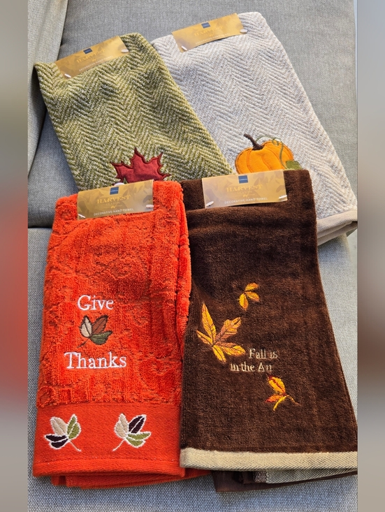 croft & barrow Other - Set Of 4 Harvest Embroidered Fall Kitchen Towels - Orange, Brown, Green, Cream